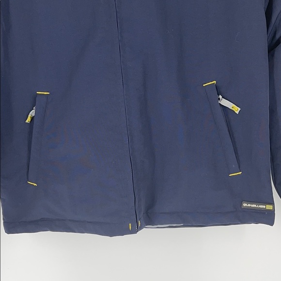 Quicksilver 100% Nylon zipper front Jacket - Picture 3 of 12